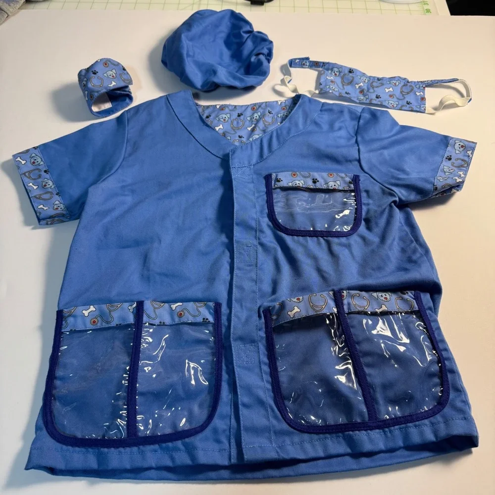 Melissa & Doug Veterinarian Role Play Set Blue Scrub Costume Ages 3-6 yrs